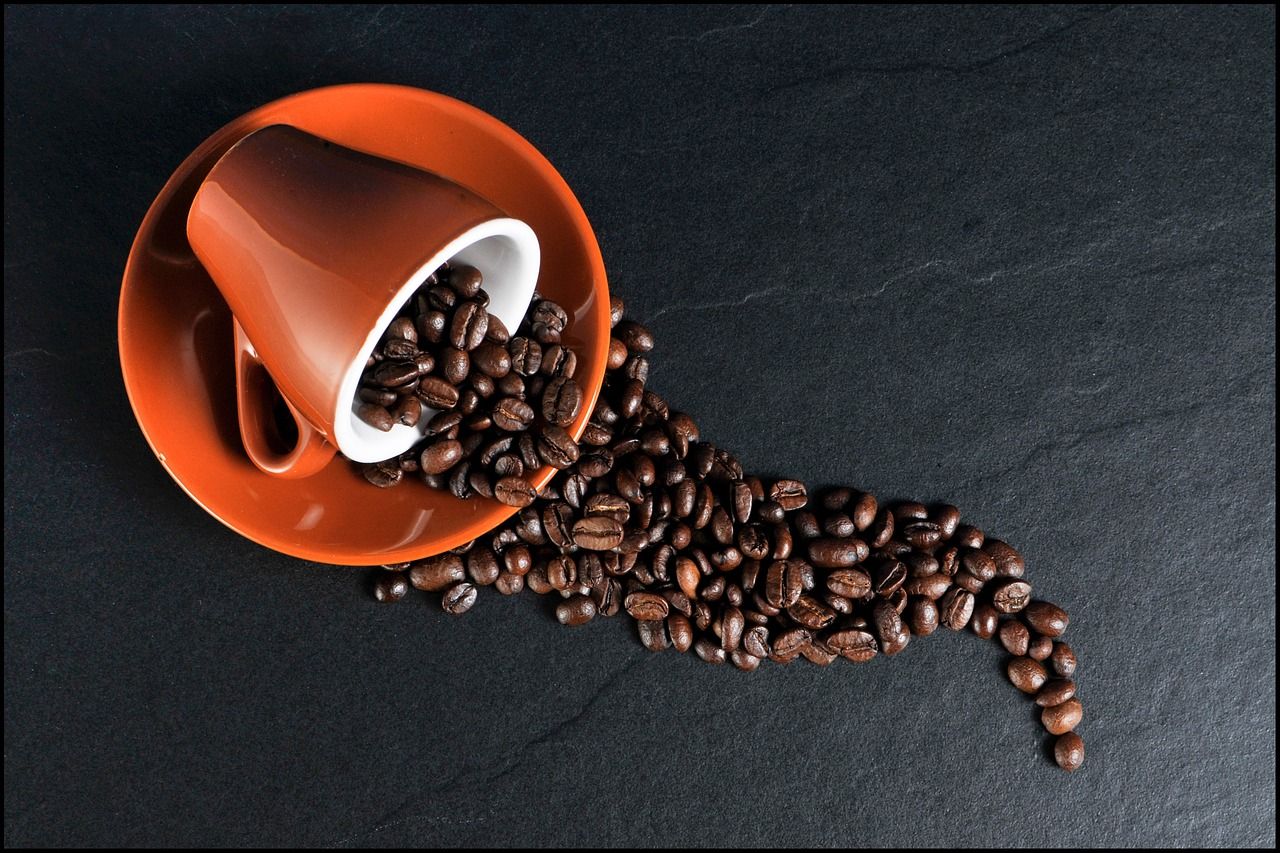 Dobra kawa ziarnista - odkryj bogactwo smaków z różnych kontynentów